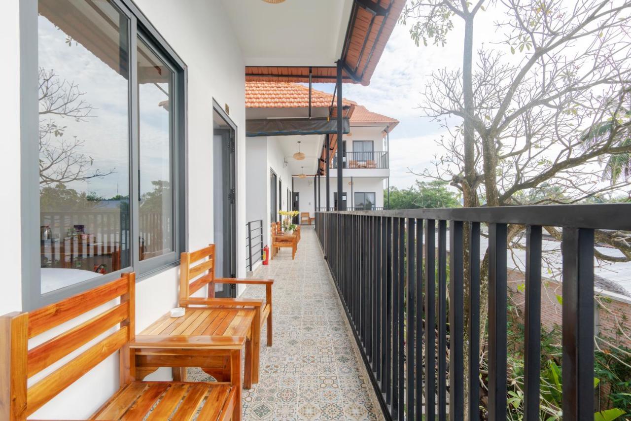 Aurora House Hotel 3*
