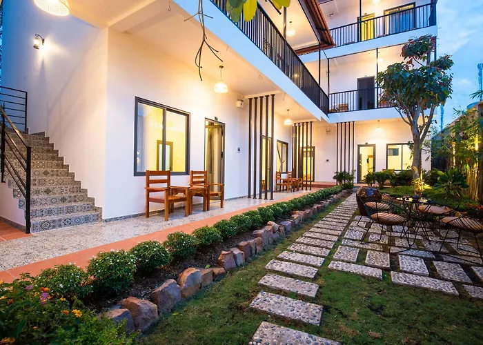 Aurora House