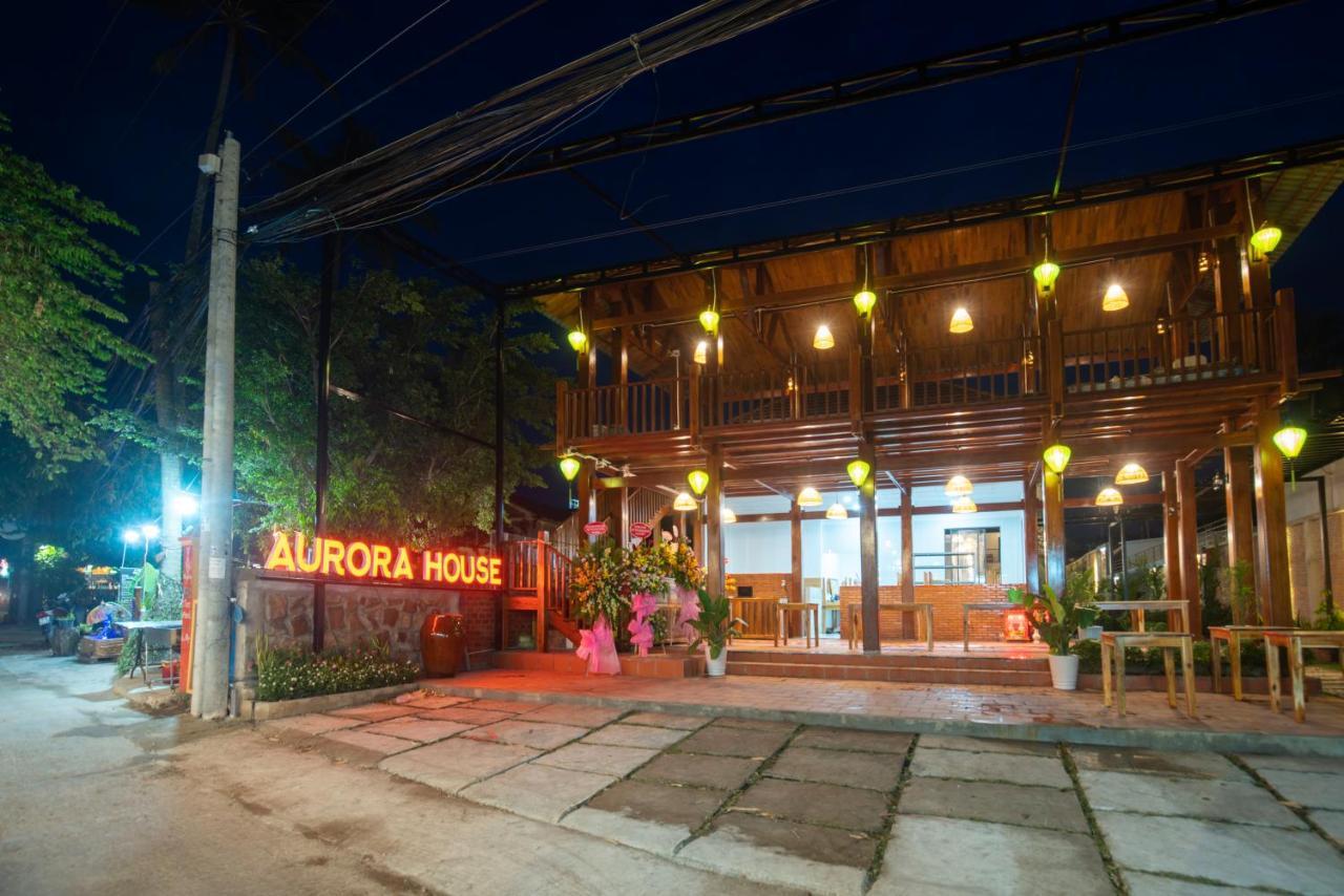 Hotel Aurora House 3*